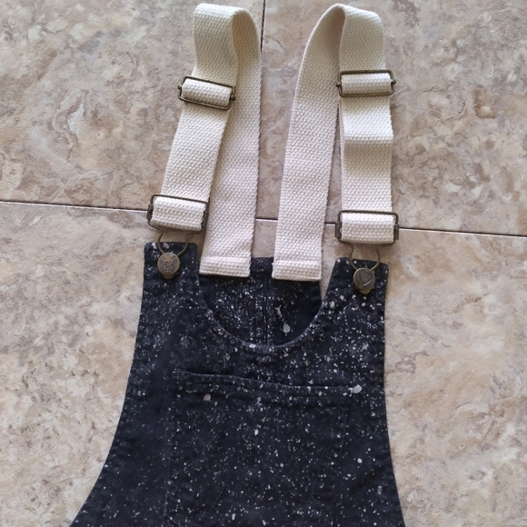 Wildfox Caroline Short Overalls, size XS - Picture 3 of 9